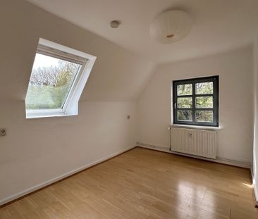 Kleine Familien aufgepasst - Naturnah wohnen im Dachgeschoss mit Au... - Photo 2