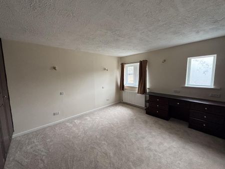 4 bedroom terraced house to rent - Photo 4