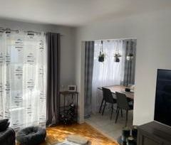 MAGNIFIQUE 4 1/2 ++1 ÉTAGE++ENTIÈREMENT RÉNOVER+FRAIS PEINTURER+CHA... - Photo 1