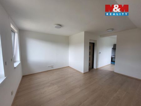 Pronájem bytu 3+1 74 m², Janov, Nový Bor - Фото 3