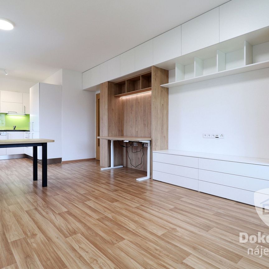 Pronájem bytu 2+kk 56 m² - Photo 1