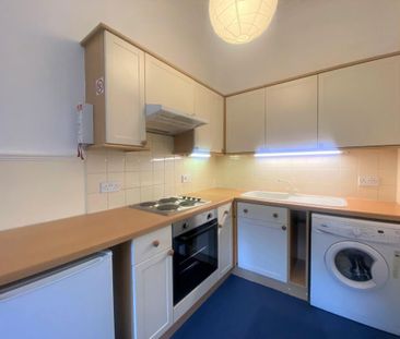 1 bedroom flat to rent - Photo 4