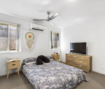 Modern, Low-Maintenance Living in a Prime Coomera Location - Photo 1