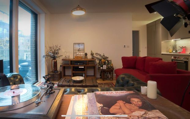 2 Bed Flat, New Paragon Walk, SE17 - Photo 1