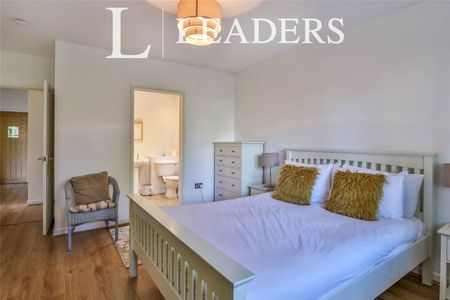 2 bedroom apartment to rent Sandhills, 40 Banks Road, Poole, BH13 - Photo 4