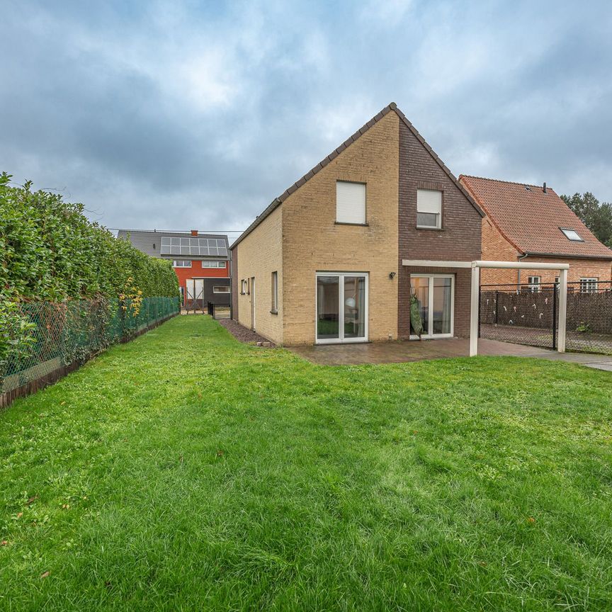 Gezinswoning met 3 slaapkamers en tuintje - Photo 1