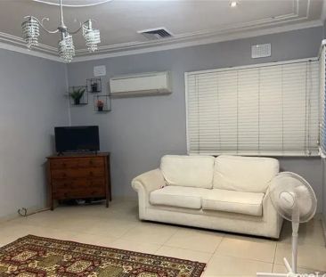 4 Bedroom Family Home - Photo 1