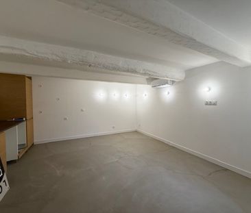 À louer – T2 rénové avec goût – La Seyne-sur-Mer (Rue Cavaillon) - Photo 2