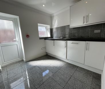 Albany Road, Cardiff - Photo 4