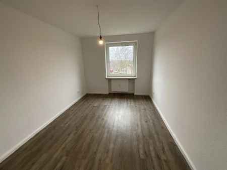 Großzügige 5-Zimmer-Wohnung mit Balkon in Bremervörde - Photo 3