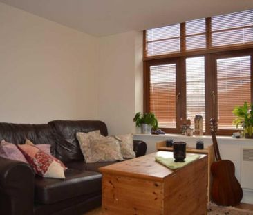 1 bedroom flat to rent - Photo 2