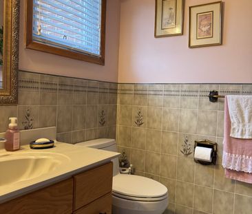 For Lease - 28 Orangewood Crescent Unit# Room, Toronto, Ontario - Photo 3
