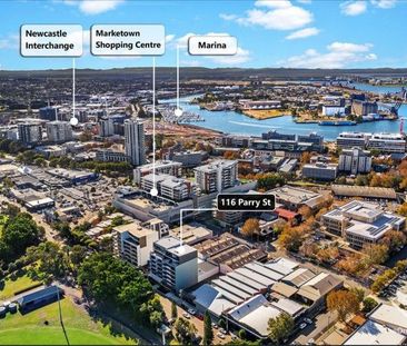 MODERN 2 BEDROOM APARTMENT - Photo 4