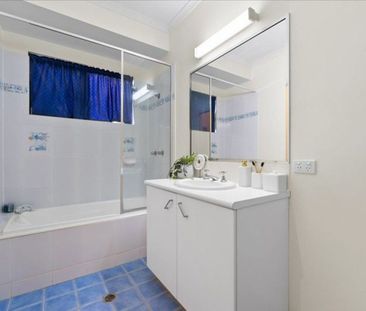 Fully Airconditioned - No Carpet - Rear Access - Large Corner Block - Photo 3