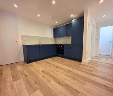 3 bedroom apartment to rent - Photo 1