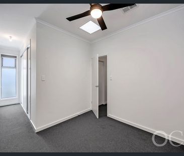 8 Elliot Drive, Lightsview, SA 5085 - Photo 3