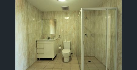 2 Bedroom Apartment For Lease! - Photo 2