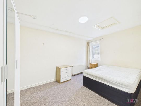 1 bedroom house of multiple occupation to rent - Photo 1