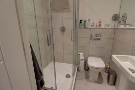 2 bedroom flat to rent - Photo 3