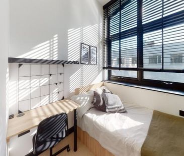 1 bedroom in a house share to rent - Photo 1