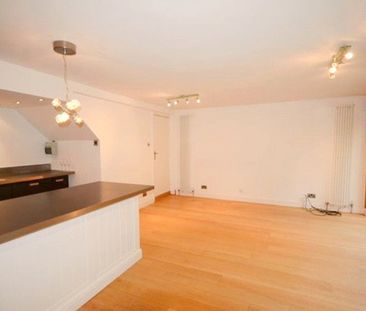 Kinver, Guildford Road, Frimley Green, GU16 - Photo 3