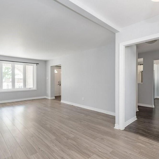 For Lease - 271 Carson Drive Unit# Main Fl, Hamilton, Ontario - Photo 1