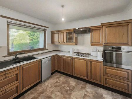 2 bedroom detached bungalow to rent - Photo 3