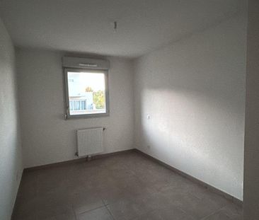 Location Appartement 3 pièces 64m² GIGEAN 34770 - Photo 3