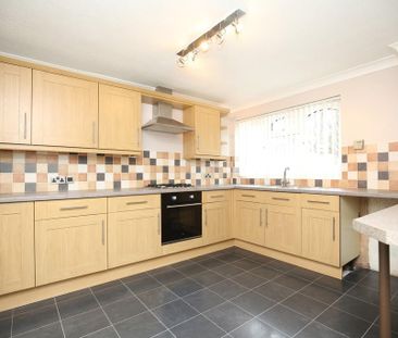 3 bedroom terraced house to rent - Photo 3
