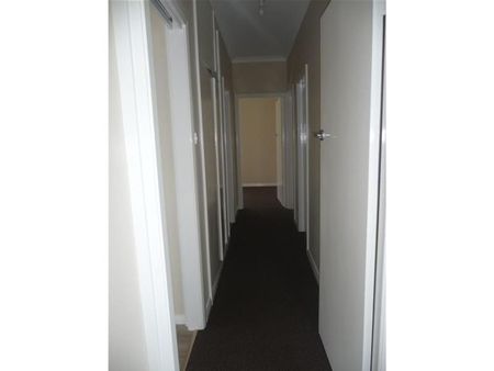 Beautiful Three Bedroom Home in Chatham - Photo 2