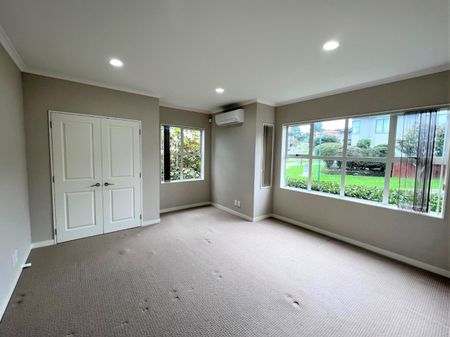 1 Solstone Place, Flat Bush, Auckland - Photo 5