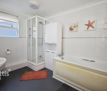 2 bedroom duplex to rent - Photo 1