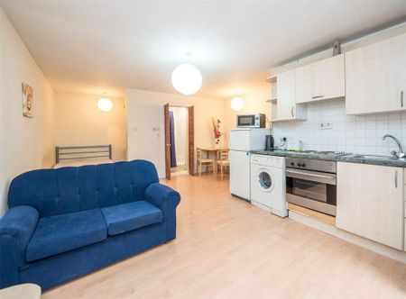 1 bedroom flat to rent - Photo 2