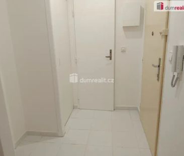 Velmi pěkný byt 1+kk po rekonstrukci, Praha 10 - Strašnice - Photo 3