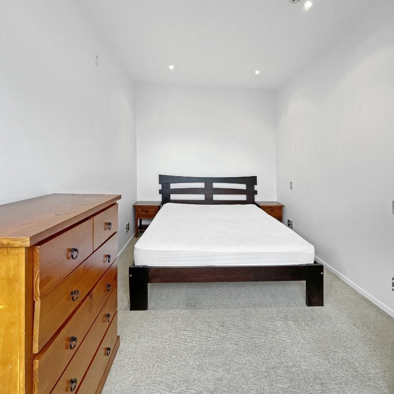 The Mirage - Furnished 1 Bedroom - Photo 1