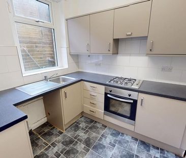 2 bedroom terraced house to rent - Photo 3