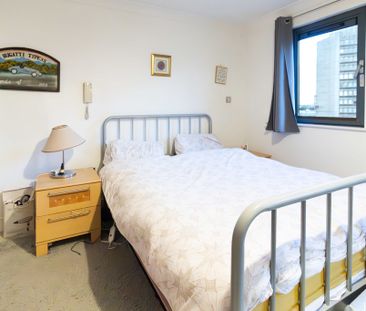 The Green Apartments, Broadway Plaza, B16 - Photo 5