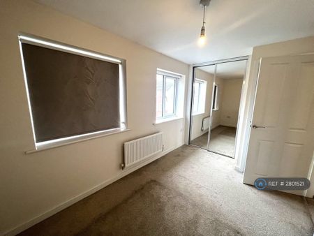 2 bedroom semi-detached house to rent - Photo 2