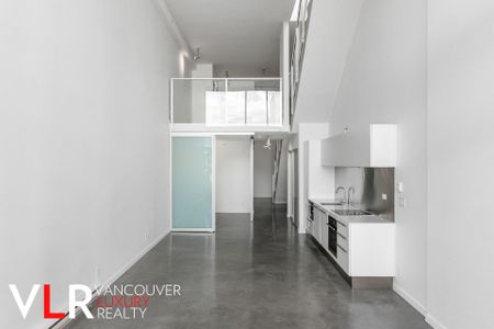 Penthouse in Downtown Vancouver, BC - Photo 3