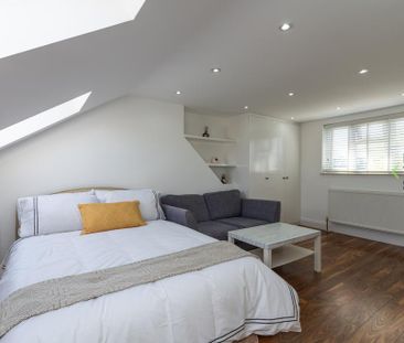 4 bedroom terraced house to rent - Photo 4