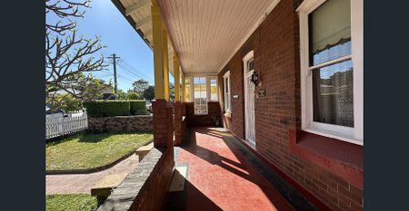 Classic Federation Home in a Peaceful Location - Photo 3