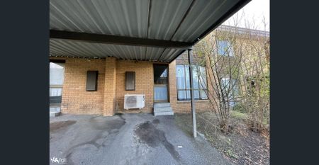 Charming 2-bedroom unit - 33/4 Clifford Court, Howrah TAS 7018 - Photo 2