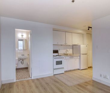 3455 Aylmer - Photo 1
