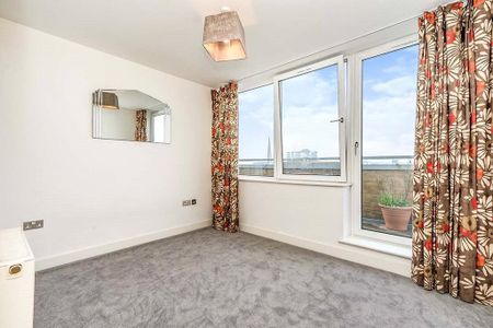 3 bedroom penthouse to rent - Photo 3