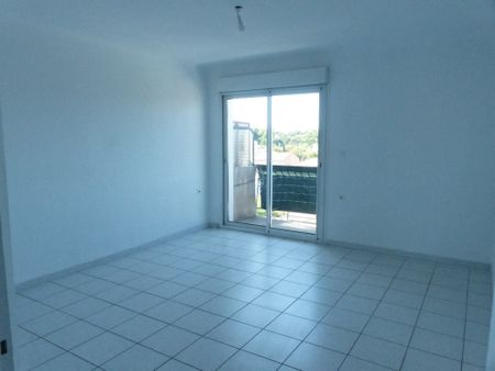 APPARTEMENT T3 - AUBES, - Photo 2
