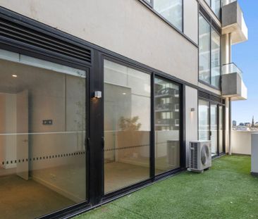 1001/2 Claremont Street, South Yarra VIC 3141 - Apartment For Rent ... - Photo 4