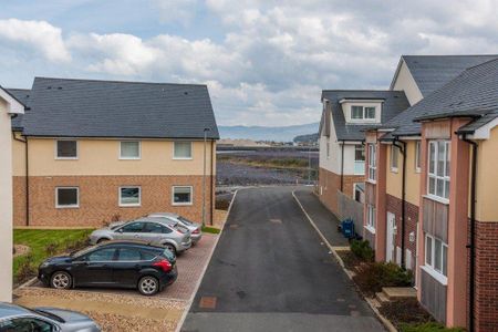 3 bedroom terraced house to rent - Photo 2
