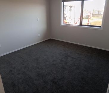 39 Strathmore Avenue, Levin, Horowhenua - Photo 3