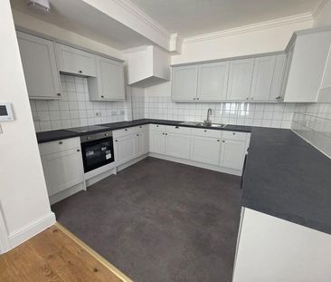 2 bedroom flat share to rent - Photo 1
