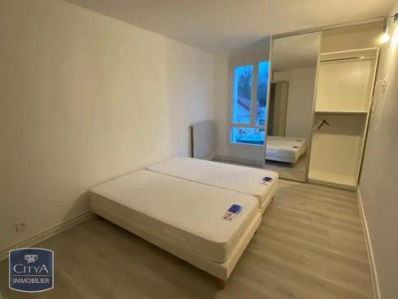 Appartement à louer 4 pièces 86.06m² - Photo 3